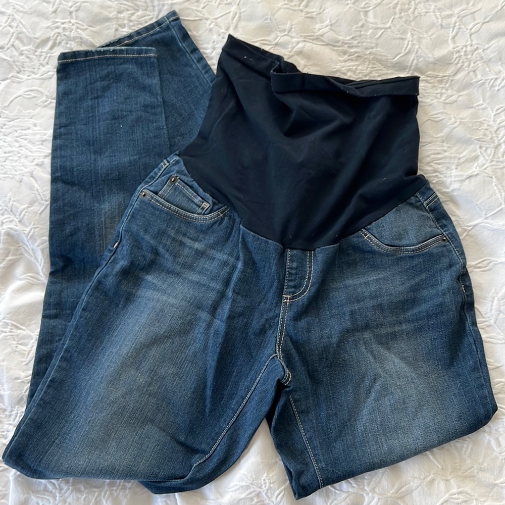 Maternity skinny jeans